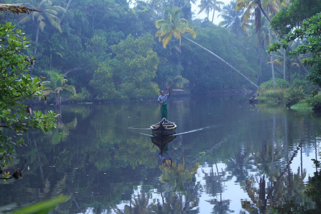 Heritage Marari Mararikulam Bagian luar foto