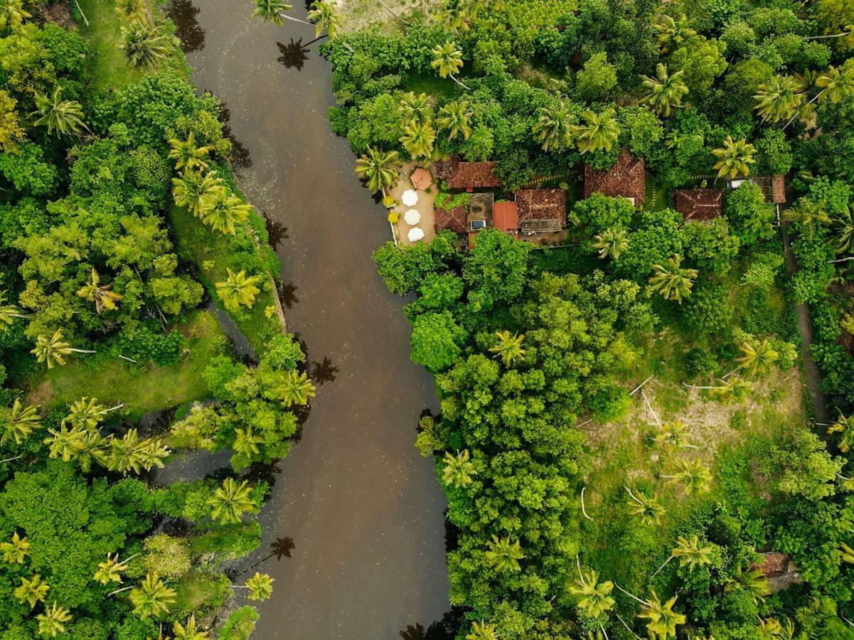 Heritage Marari Mararikulam Bagian luar foto