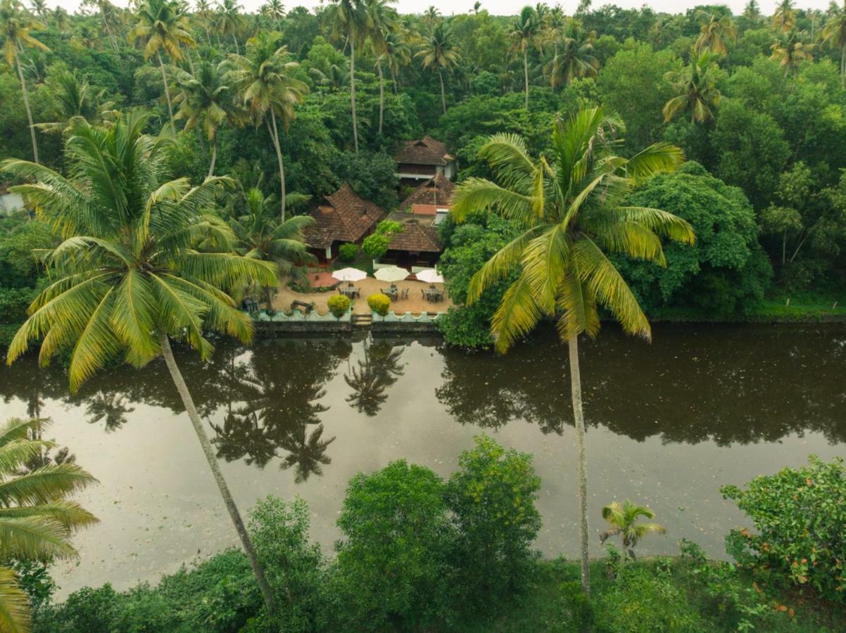 Heritage Marari Mararikulam Bagian luar foto